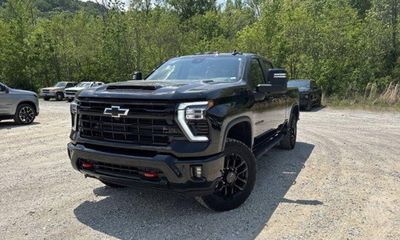 2025 Chevrolet Silverado HD LT
