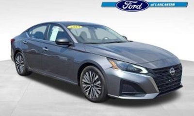 2022 Nissan Altima SR