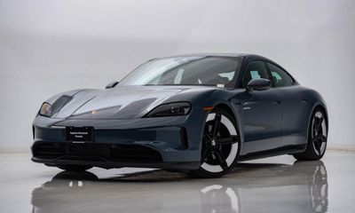 2025 Porsche Taycan