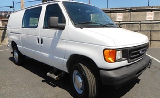 2004 Ford E-350 Super Duty
