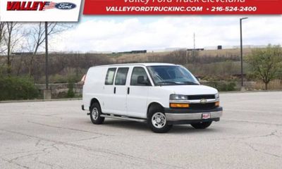 2024 Chevrolet Express 2500