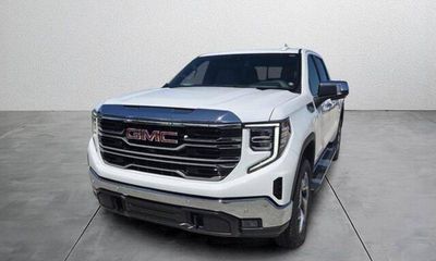 2026 GMC Sierra SLT