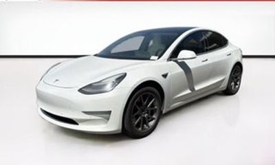 2020 Tesla Model 3 Standard Range Plus