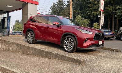 2020 Toyota Highlander Platinum