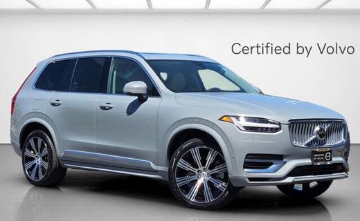 2025 Volvo XC90 Ultra Bright