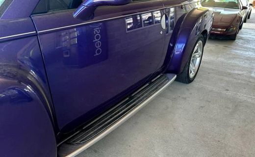 2004 Chevrolet SSR LS