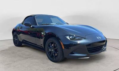 2026 Mazda MX-5 Sport
