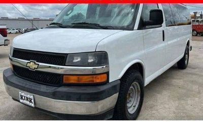 2017 Chevrolet Express Passenger LT EXT