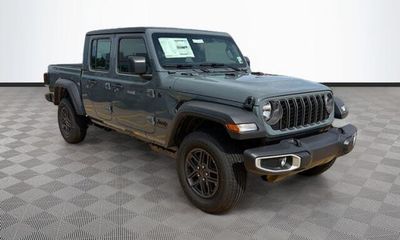 2026 Jeep Gladiator Sport