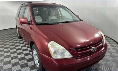 2010 Kia Sedona GL