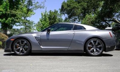 2011 Nissan GT-R Premium
