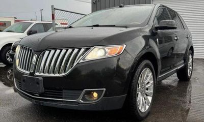 2013 Lincoln MKX Base