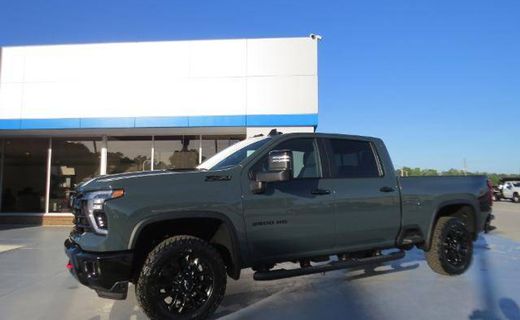 2026 Chevrolet Silverado HD LT
