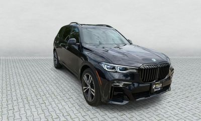 2021 BMW X7 M50I
