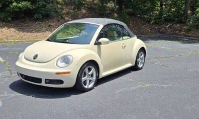 2010 Volkswagen Beetle 25L Pzev