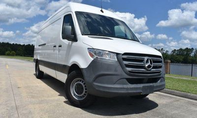 2022 Mercedes-Benz Sprinter 907 VS30