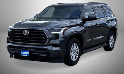 2025 Toyota Sequoia Platinum