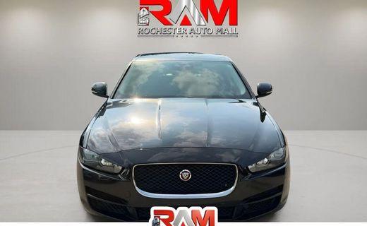 2017 Jaguar XE