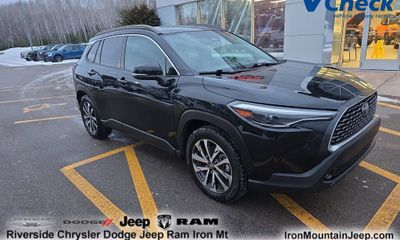 2024 Toyota Corolla Cross XLE