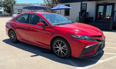 2022 Toyota Camry SE