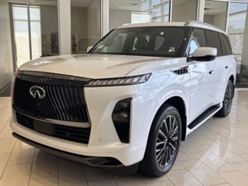 2027 Infiniti QX80 — a typically priced live listing