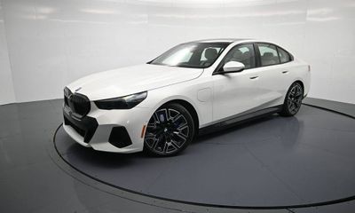 2026 BMW 550E xDrive