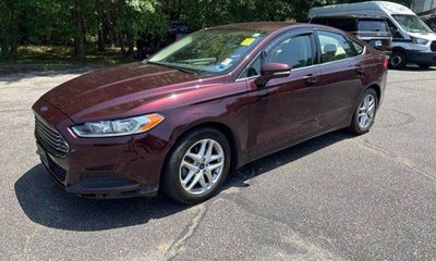 2013 Ford Fusion SE