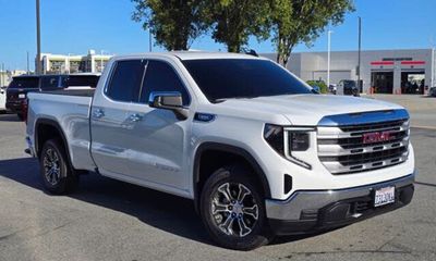 2026 GMC Sierra SLE