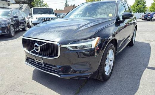 2018 Volvo XC60 Momentum