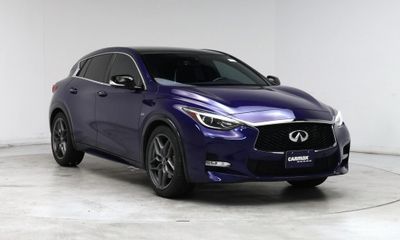 2017 Infiniti QX30 Premium