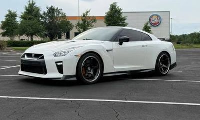 2017 Nissan GT-R Premium