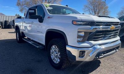 2024 Chevrolet Silverado HD LT