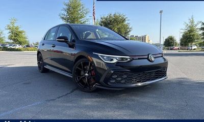 2024 Volkswagen Golf GTI 380 S
