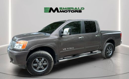 2013 Nissan Titan SV