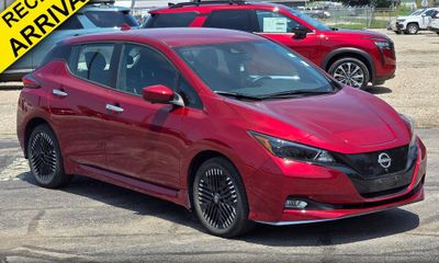 2025 Nissan Leaf SV