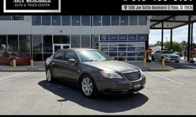 2016 Chrysler 200 Limited