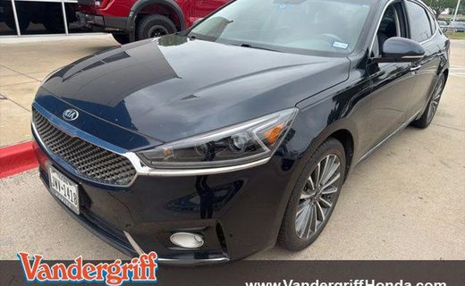 2017 Kia Cadenza Premium