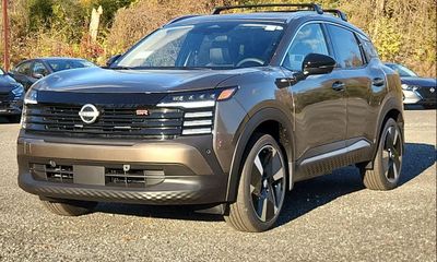 2026 Nissan Kicks MPV SR