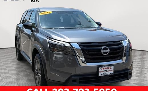 2024 Nissan Pathfinder S