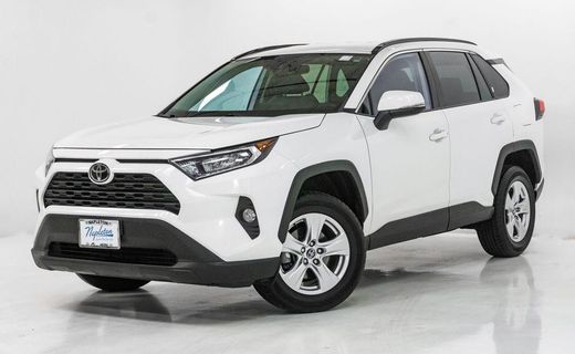 2020 Toyota RAV4 XLE