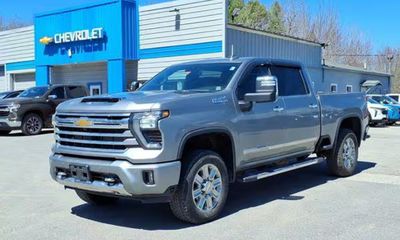 2024 Chevrolet Silverado HD High Country