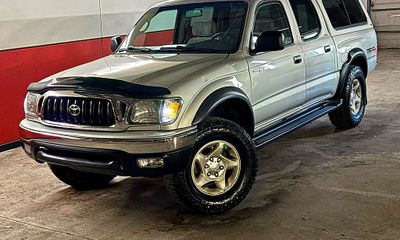 2002 Toyota Tacoma Deluxe