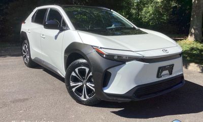 2024 Toyota BZ4X XLE