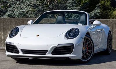 2017 Porsche 911 S GTS 4S