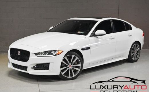 2017 Jaguar XE