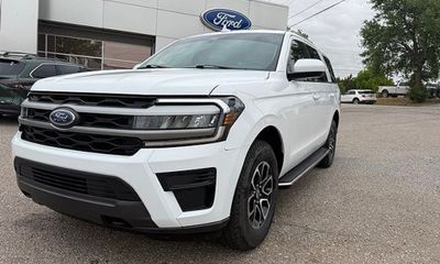 2023 Ford Expedition XLT