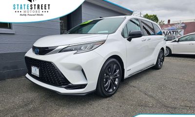 2021 Toyota Sienna LE