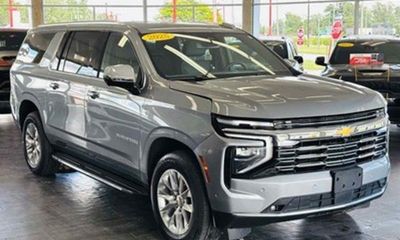 2025 Chevrolet Suburban Premier