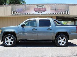 2011 Chevrolet Avalanche LS