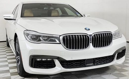 2019 BMW 750I